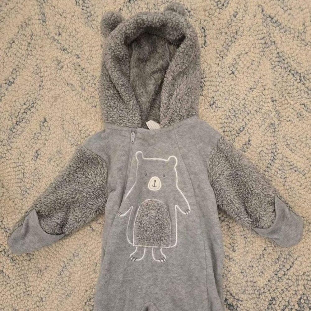Baby bunting suit size 3-6 months